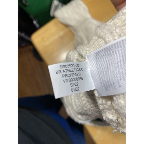 Banana Republic BR Athletics Cricket Sweater Luxurious Soft Size M 23.5pit2pit - Picture 9 of 11